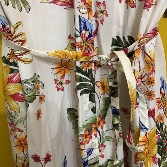 Zara floral button dress - Picture 3 of 5